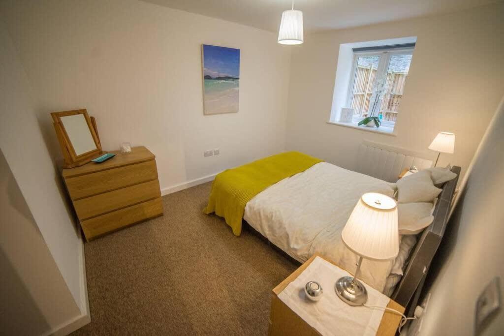 Champion Court Two Bedroom Flat 브리스틀 외부 사진